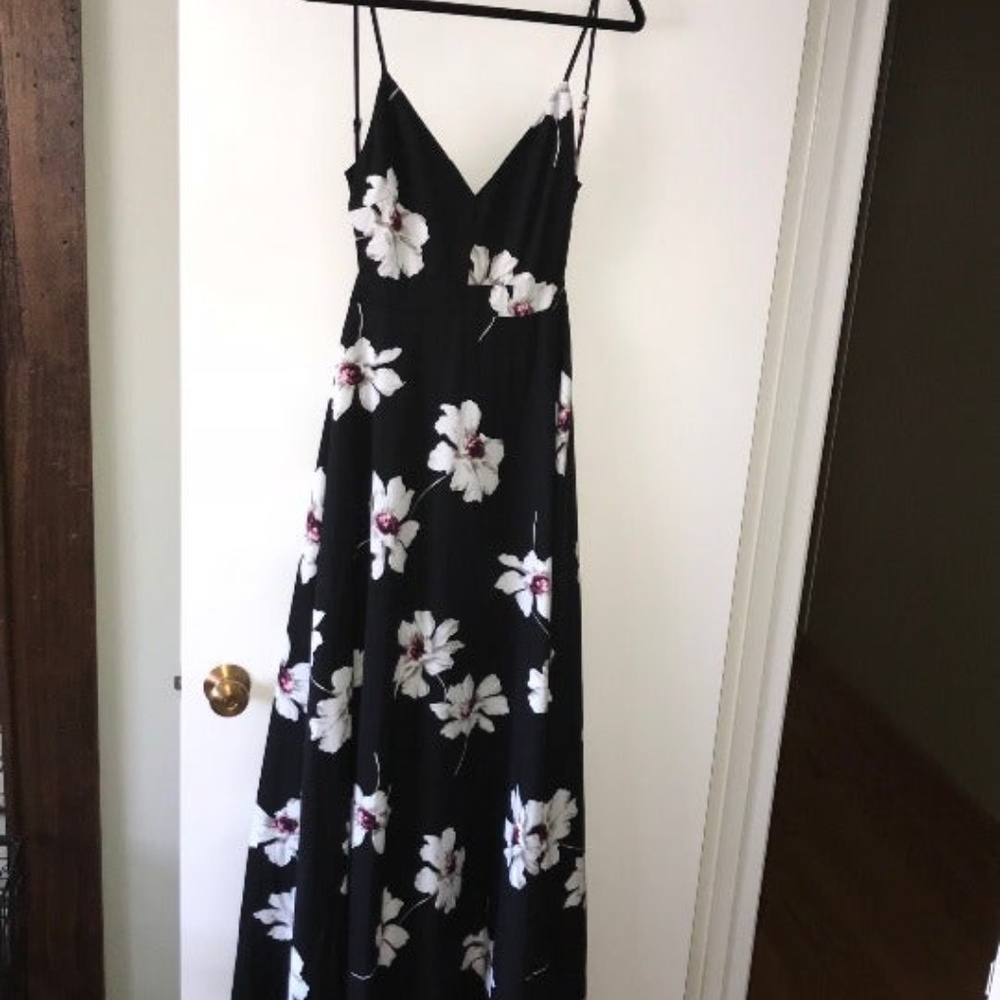 Black Floral Print Backless Maxi Dress